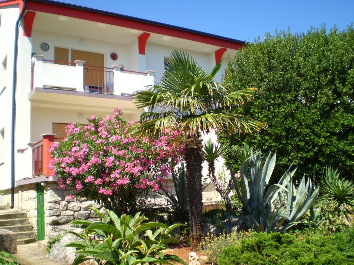 Apartments Natasa Krk Town Exterior photo