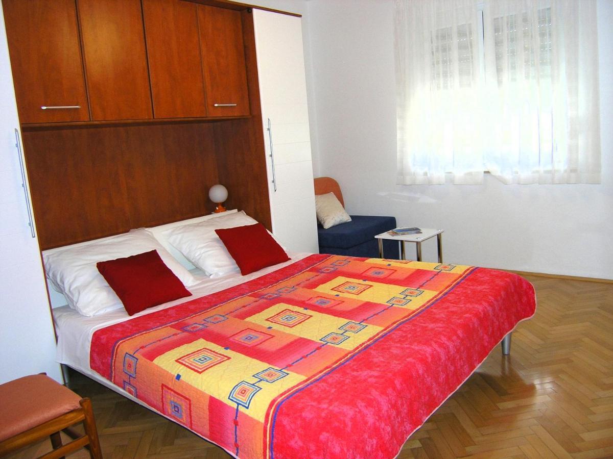 Apartments Natasa Krk Town Exterior photo