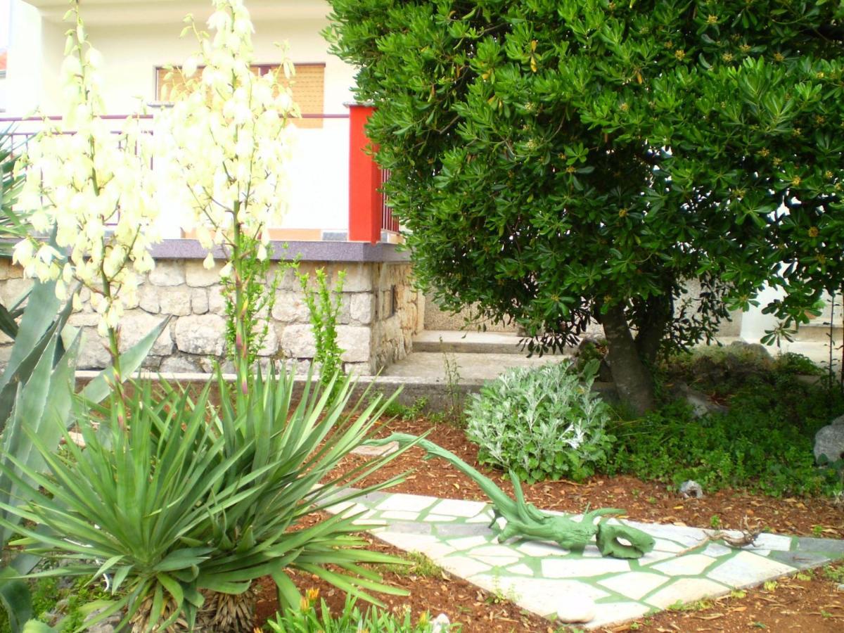 Apartments Natasa Krk Town Exterior photo