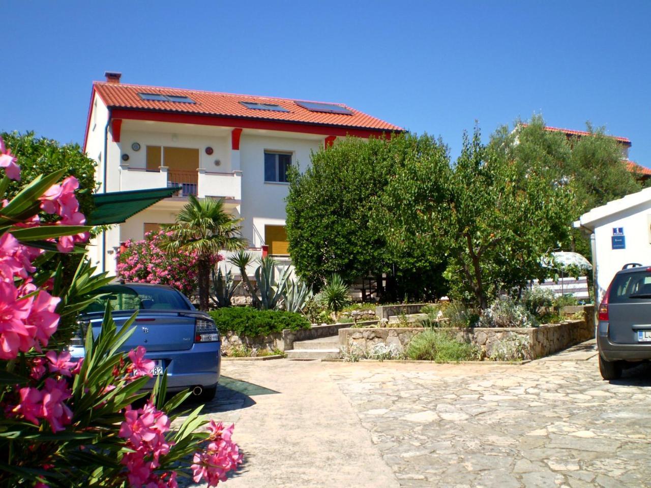 Apartments Natasa Krk Town Exterior photo